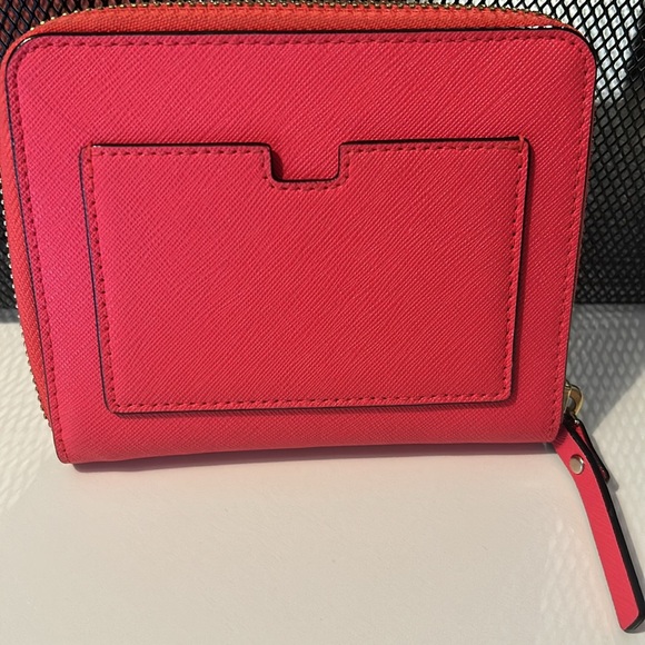 Kate Spade zip around wallet. - Picture 2 of 7